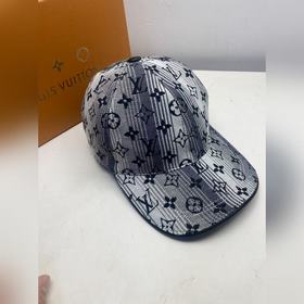 Новое поступление с коробкой и тканевы
