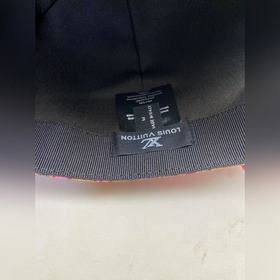 Новое поступление с коробкой и тканевы