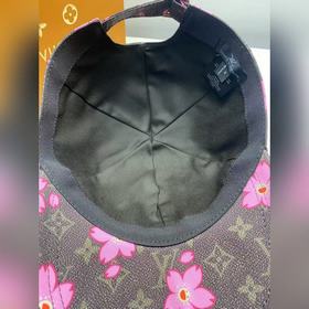 Новое поступление с коробкой и тканевы