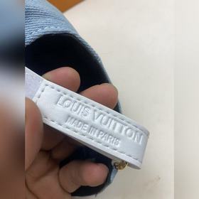 Новое поступление с коробкой и тканевы