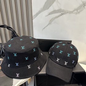 Двусторонняя бейсболка Louis Vuitton с