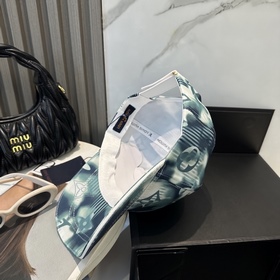 Бейсболка Louis Vuitton LV Новая колле