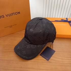 Бейсболка Louis Vuitton Легкая и дышащ