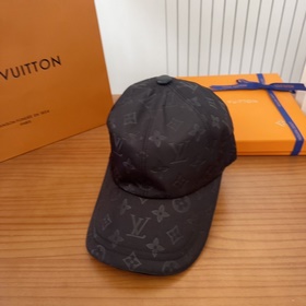 Бейсболка Louis Vuitton Легкая и дышащ