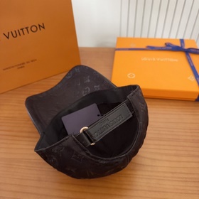 Бейсболка Louis Vuitton Легкая и дышащ