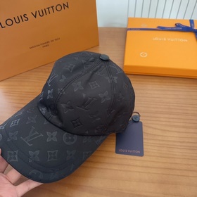 Бейсболка Louis Vuitton Легкая и дышащ