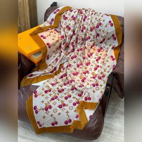Новинка： квадратный шарф Cherry LV Cas