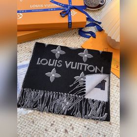 Шарф LV (Louis Vuitton) Essential Shin