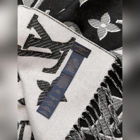 Шарф LV (Louis Vuitton) Essential Shin
