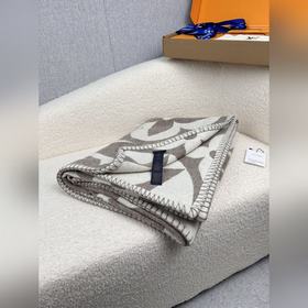 LOUIS VUITTON Женское LV Medallion B
