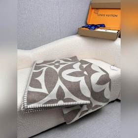 LOUIS VUITTON Женское LV Medallion B