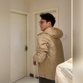 LV Двусторонняя куртка из тонкого жакк