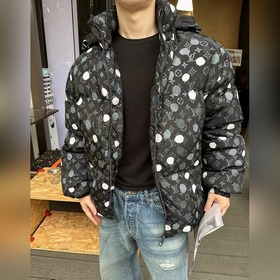 Пуховик Louis Vuitton x Yayoi Kusama P