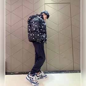 Пуховик Louis Vuitton x Yayoi Kusama P