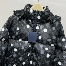 Пуховая куртка Louis Vuitton x Yayoi K