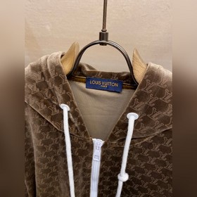 Эксклюзивная новинка Louis Vuitton： ос