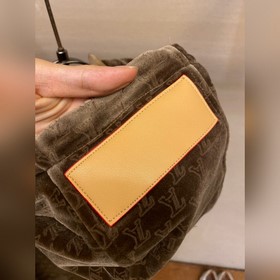 Эксклюзивная новинка Louis Vuitton： ос