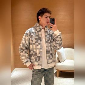 LOUIS VUITTON Коллекция для лыжников К