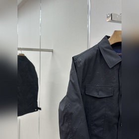 LOUIS VUITTON Осень/Зима 2026 Новая пу