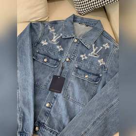 Джинсовая куртка LOUIS VUITTON с эффек