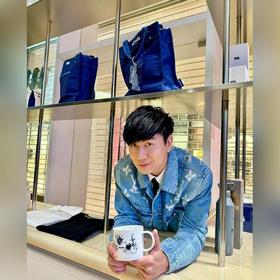 LOUIS VUITTON Куртка из вымытого деним