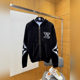 LOUIS VUITTON Вязаный кардиган с моног