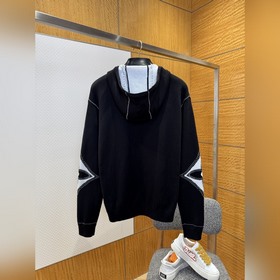 LOUIS VUITTON Вязаный кардиган с моног