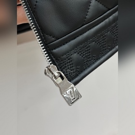 Бренд： Louis Vuitton Материал： Импор