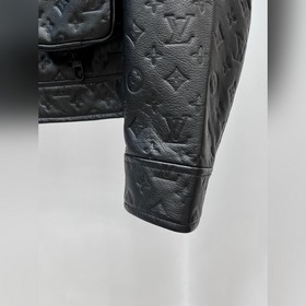 Мужская кожаная куртка Louis Vuitton： 