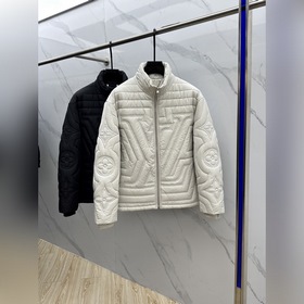 Хлопковое пальто Louis Vuitton* High-E