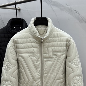 Хлопковое пальто Louis Vuitton* High-E
