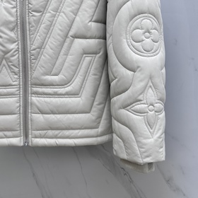 Хлопковое пальто Louis Vuitton* High-E