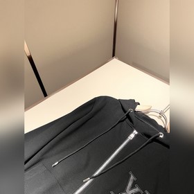 Коллекция Louis Vuitton Louis Family о
