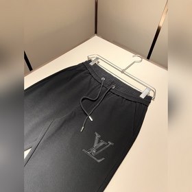 Коллекция Louis Vuitton Louis Family о