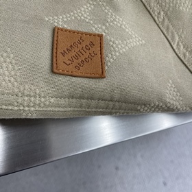 -Louis Vuitton Осень 2025 Новая куртка