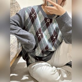 LOUIS VUITTON Вязаный шерстяной свитер