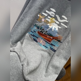 Свитшот с вышивкой LOUIS VUITTON с кру