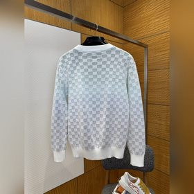 LOUIS VUITTON Трикотажный свитер с кру