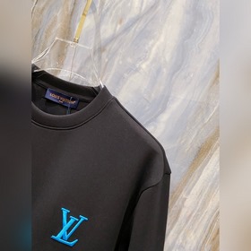 LOUIS VUITTON LV Свитшот с вышитым гра