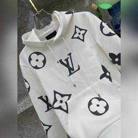 Официальный сайт Louis Vuitton, осенне