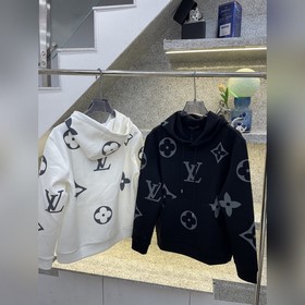 Официальный сайт Louis Vuitton, осенне