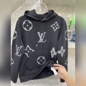 Официальный сайт Louis Vuitton, осенне