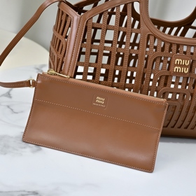 5BA293 MIUMI： Летнее свидание для де