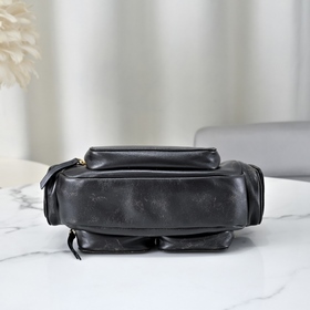 5BC146 — самая узнаваемая сумка Miu в 