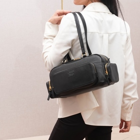 5BB175 — новая винтажная сумка Miu в с