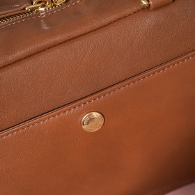 5BB175 — новая винтажная сумка Miu в с