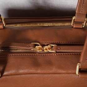 5BB175 — новая винтажная сумка Miu в с