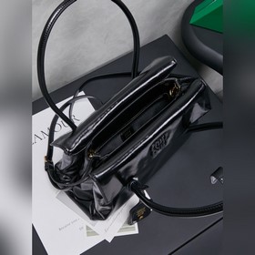 5BA302： Новая сумка MiMisolitaire из т