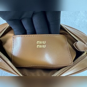 5NE024 Original Miu Сочетая в себе оча