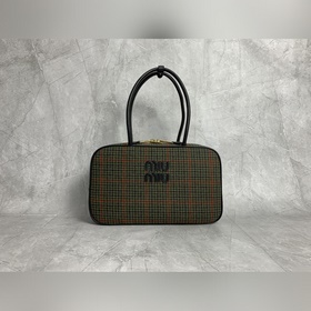 5BB117 (Green Check) MiuMIUMIU Новый п